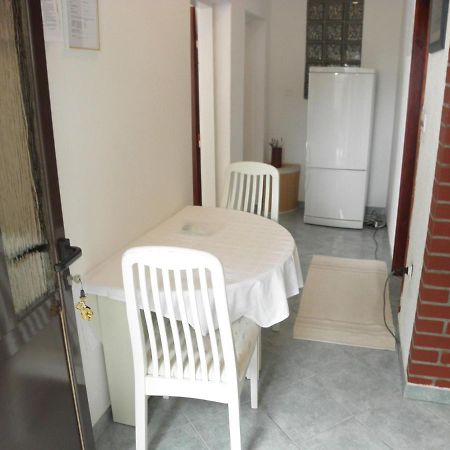 Apartments Neda - 5 M From Sea Lukovo Sugarje Exterior photo